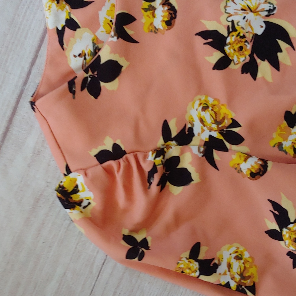 Melloday Anthropologie Peach Floral Blouse | Small - Picture 3 of 8